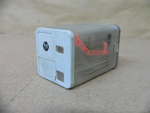 Allen-Bradley 700-HA33A1 Ser. C 120VAC Relay 11 Pin