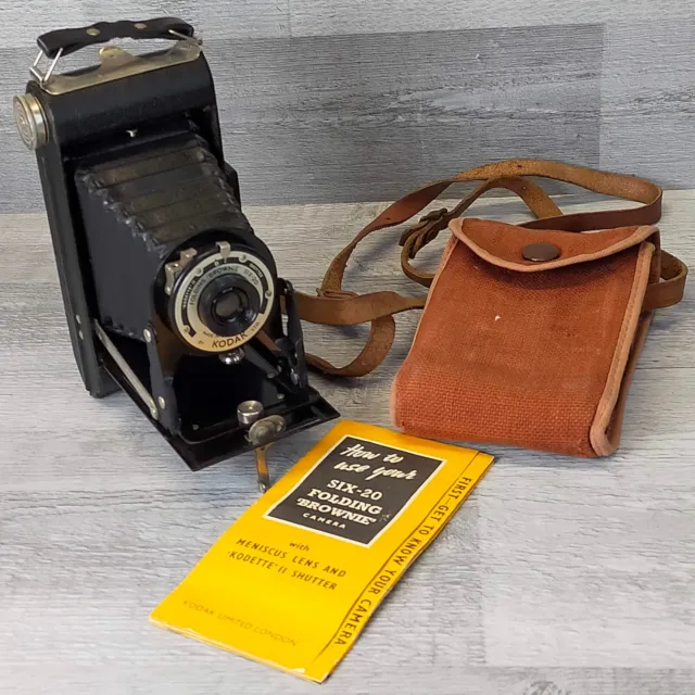 Kodak Folding Brownie Six-20 Camera with Case & Instructions Vintage 1930s
