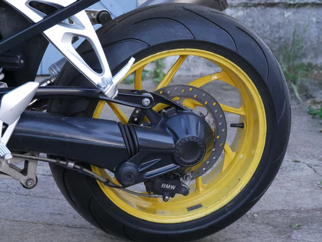 Moto Bmw 1200 Kr 5