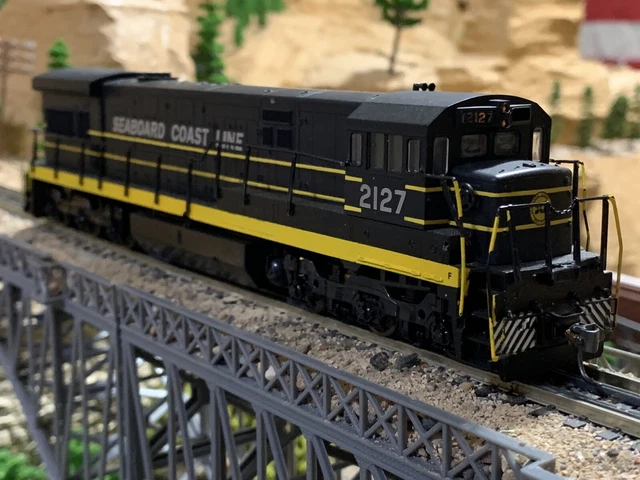 HO Scale GE U36C DCC Diesel Locomotive SCL SEABOARD COAST LINE #2127 Kadee's !