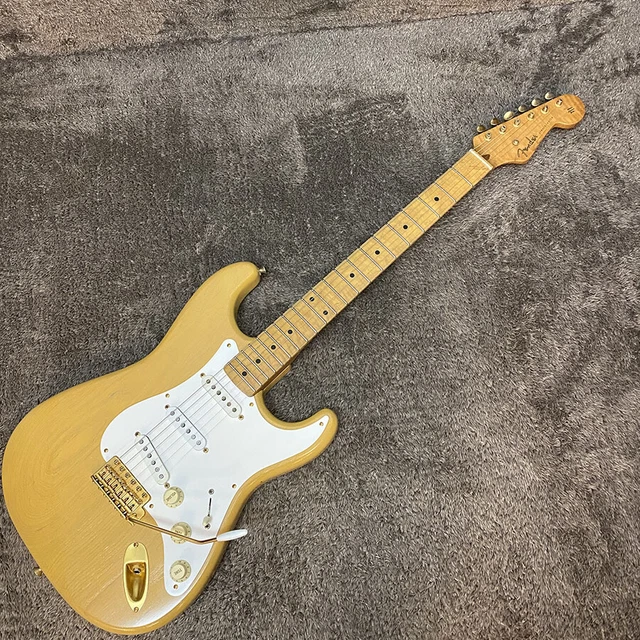 Fender Japan ST54 150AS No.DG586