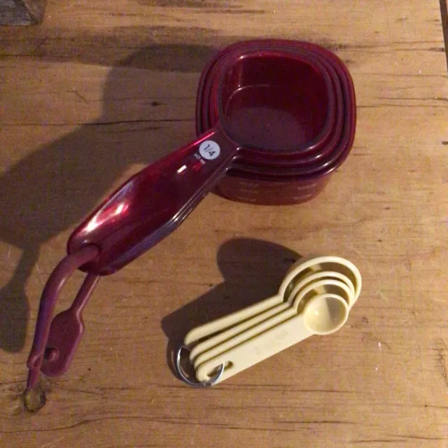 Vintage Measuring Spoons & Measuring Cups