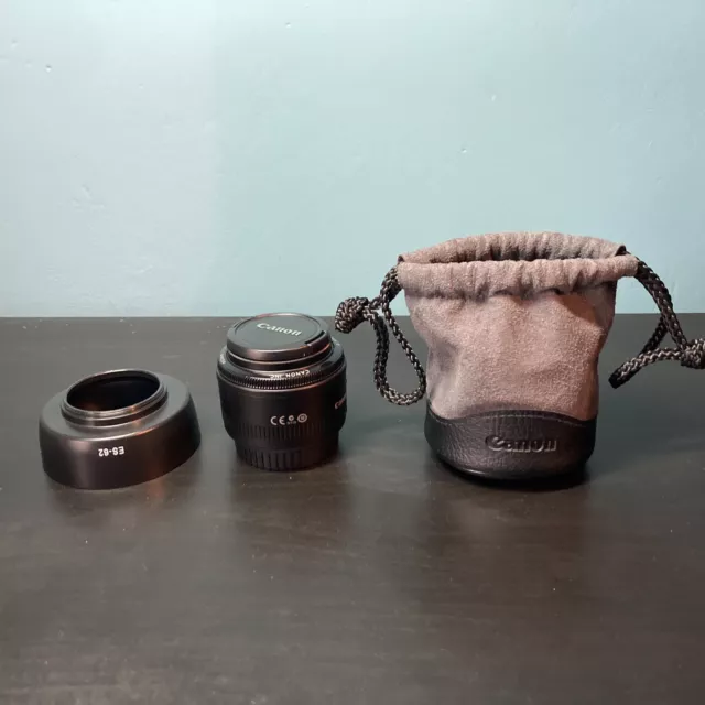 Canon EF AF 50mm F1.8 II Standard AutoFocus Lens + ES-62 Lens Cover + UV Filter