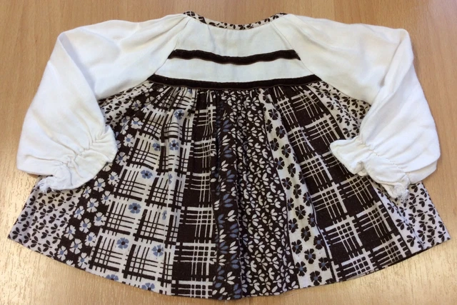 Stivali anni '70 camicetta bambino marrone e crema con dettaglio nastro di velluto 3-6 m