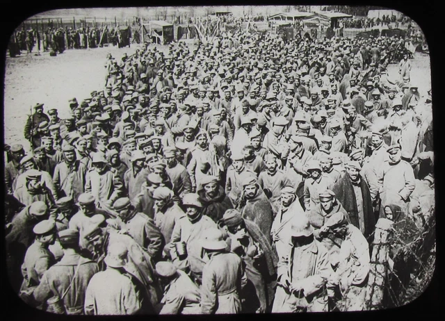 Glass Magic Lantern Slide GERMAN PRISONERS OF WAR IN CAMP WW1 PHOTO WORLD WAR 1