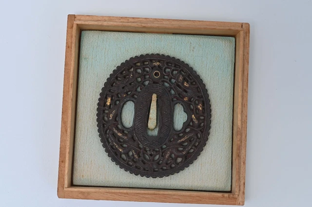 Tsuba Japanese antique iron Mumei (Nanban) flying dragon openwork design Edo era