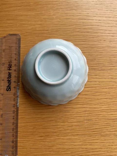 Pretty Vintage Oriental Celadon Porcelain Bowl 12 cm Dia 3