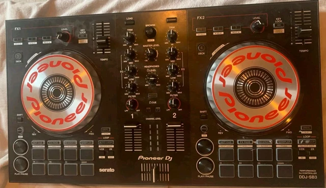 Pioneer DJ 高から DDJ-SB3 コントローラー