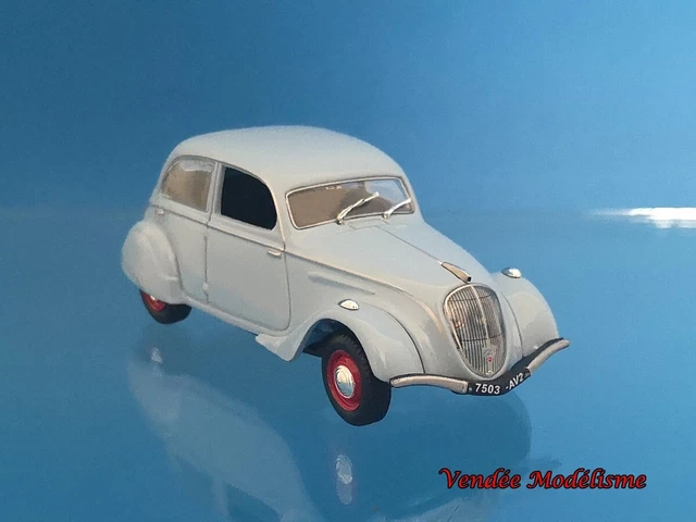 Voiture Collection Ancienne 1/43 Volkswagen Beetle Blanche - Modèle Réduit
