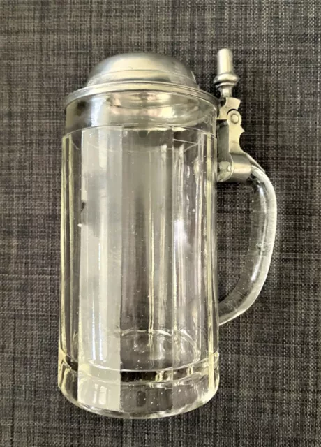 schöner antiker Bierkrug mit Zinndeckel, Gravur, um 1900