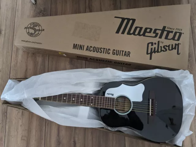 Maestro Gibson Mini Acoustic Guitar