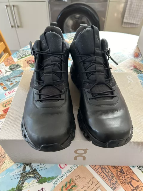 ON Running. Cloud Hi Waterproof Men's Trainers - UK Size 9, Black Good Condition