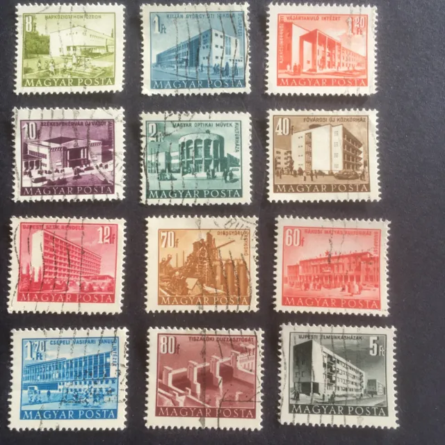 Ungarn 12 Briefmarken gestempelt 50-er Jahre , Gebäude