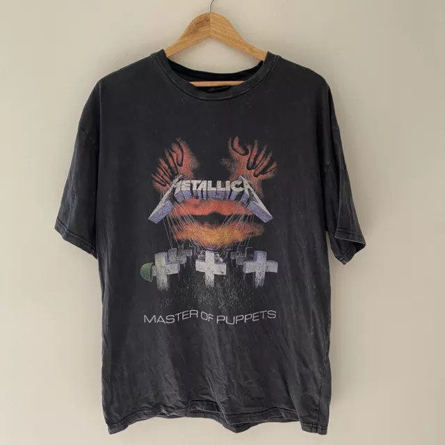 Metallica's Master Of Puppets T-Shirt, 2020 - Vintage Look  - Damage Tour XS