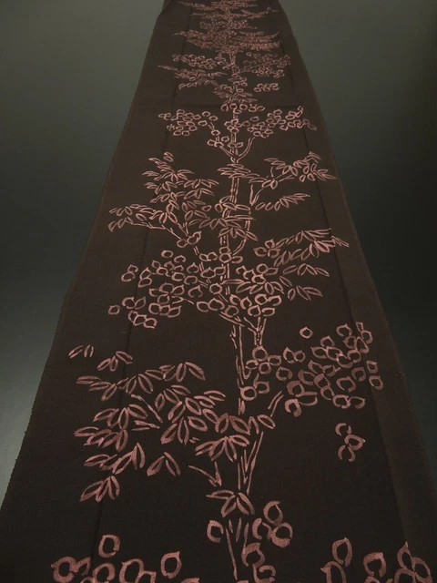 3M04z90 Vintage Japanese Kimono Crepe Silk  FABRIC Dark brown Plants 60.6"