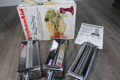 KitchenAid KPRA 3-Piece Pasta Roller & Cutter Set in Box complete great shape