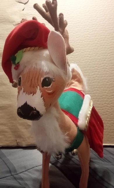 Annalee 16" Amber Jingle bell Reindeer  w/side pockets