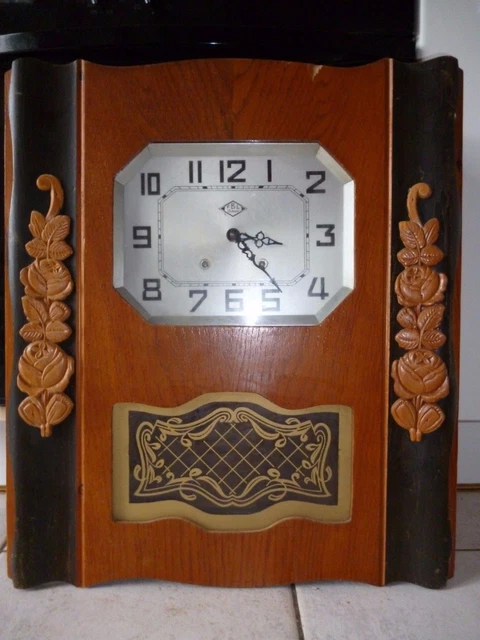 Horloge à Carillon Hartwick C4331 - Style Ancien Monde - Noyer 74x35cm
