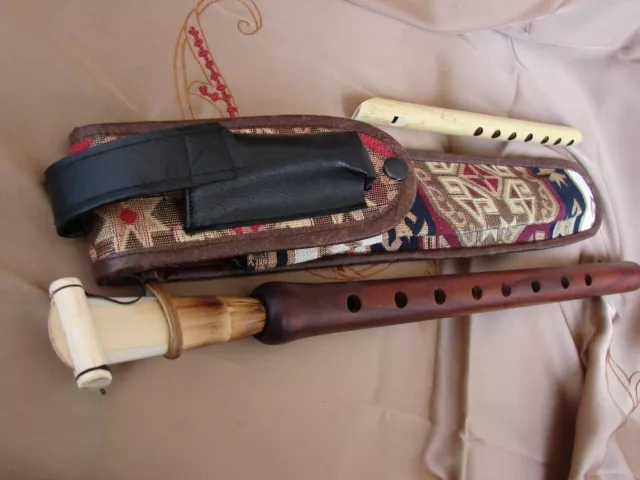 Duduk arménien fait à la main et flûte 2 anches, bois d'abricot, étui d'ornement