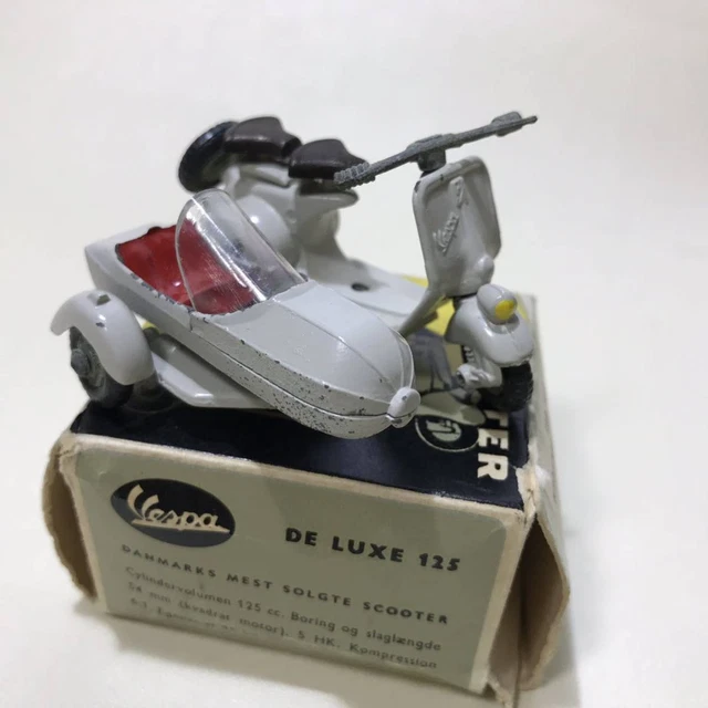 Tekno 443 Vespa Scooter And Sidecar Side Carrier Vintage Retro Mini Car