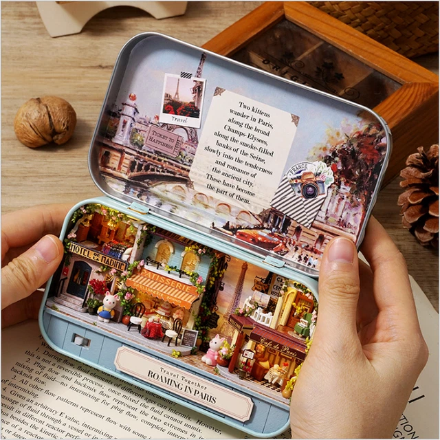 1 Themes DIY Mini Box Theatre Dolls House Dollhouse Miniature Kits Toy NEU