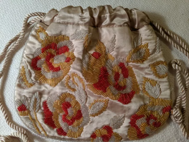 Small Beaded Evening Bag Purse Handbag Beige Coral Gold Drawstring Strap 9" x 8"