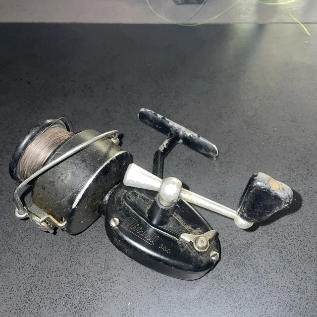 Boîte Droite Vintage Abu Garcia Mitchell 300 - Pour Pêche En Eau Douce, Made In France !