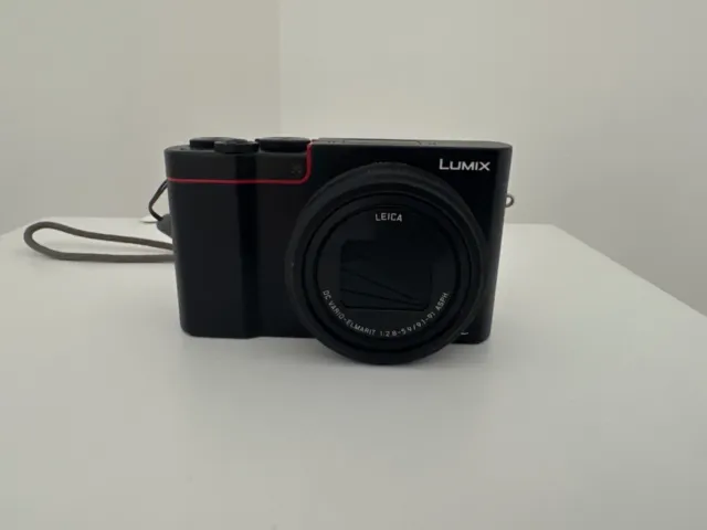 PANASONIC LUMIX TZ100 COMPACT CAMERA , with CASE,  battery, CHARGER. Pre-owned