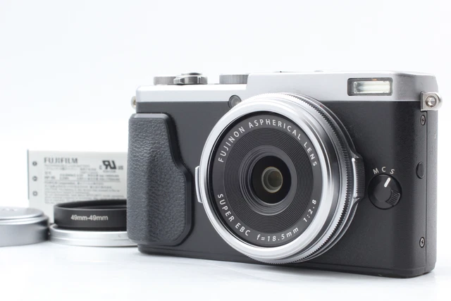 [MINT] Fujifilm X70 Silver 16.3MP Compact Digital Camera From JAPAN