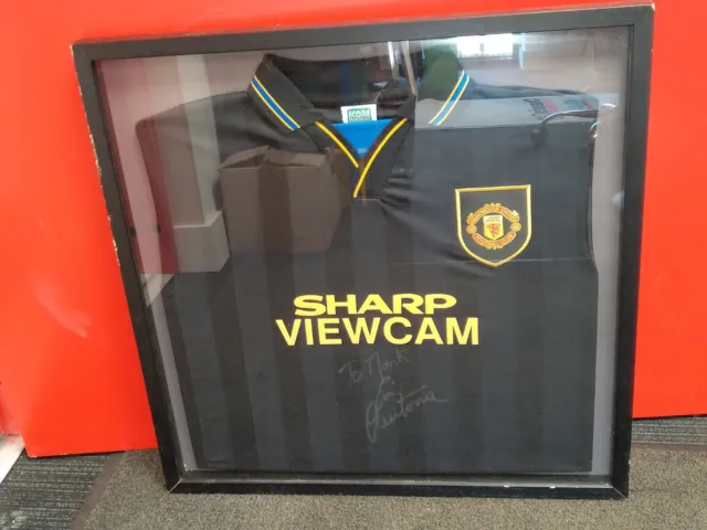 Eric cantona signed Manchester United football shirt