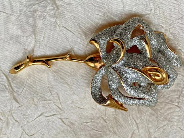 Schöne Französisch Designer Brosche - Rose - Vergoldet Metall mit Silber Crushed
