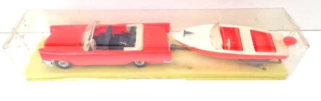 Miniature Norev 1/43 – Chrysler New Yorker 1960 Rouge Avec Remorque Bateau Rocca