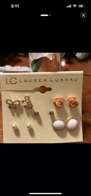 LC Lauren Conrad Earrings. Peach Gold Stud Earrings. New! Pearl Jewelry. Floral