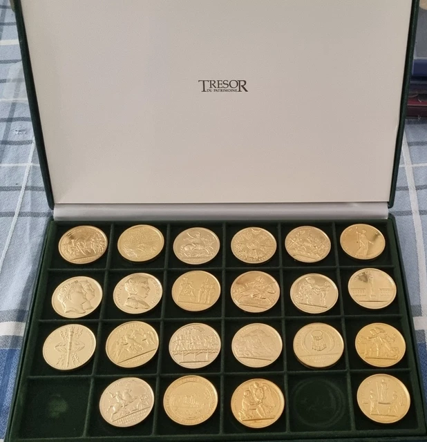Coffret 24 Médailles – Collection Seconde Guerre Mondiale, Bronze, Thème Les Merveilles Du Monde