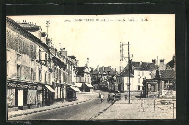 CPA Sarcelles, Rue de Paris, vue de la rue