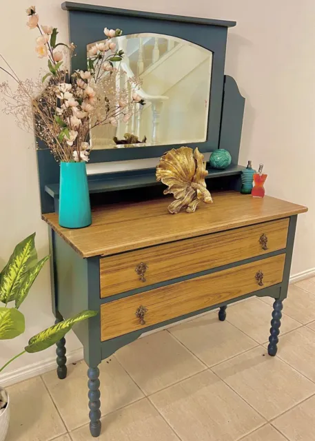 Antique 1920’s Edwardian, solid oak dresser. 3