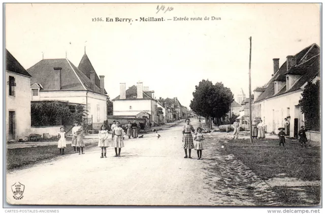 18 MEILLANT - entree de la route de Dun