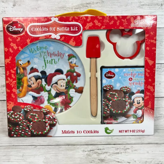 Disney Christmas Holiday Set Milk & Cookies For Santa Set 2015 Cutter Plate NOS