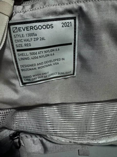 Selling slightly used Evergoods Civic Half Zip 26L Backpack