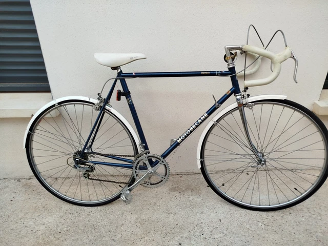 Vélo De Course Vintage - CNC Et Motobecane, état D'occasion, Pour Restauration