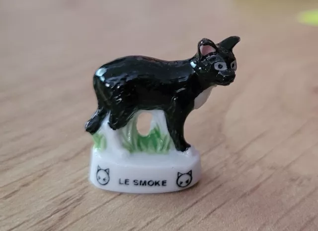 Fève - Chat - Le Smoke    ....    (Ref. 250)