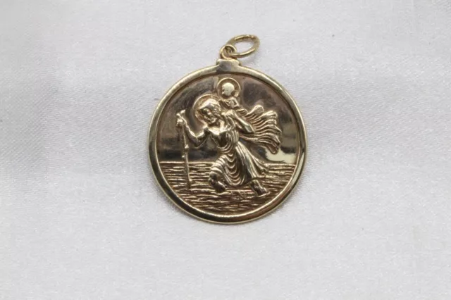 9ct Yellow Gold Round St Christopher 7g - 2133032