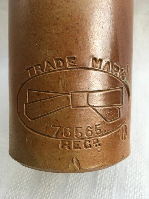 Brandon Bethnal Green Bow tie trademark London ginger beer bottle c1890-1920