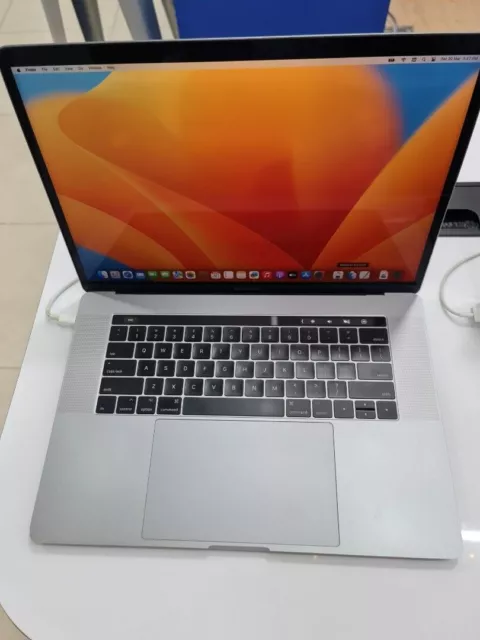 MacBook Pro 15" 6-Core i7 512GB SSD Radeon 560X OSX 2022 + Warranty