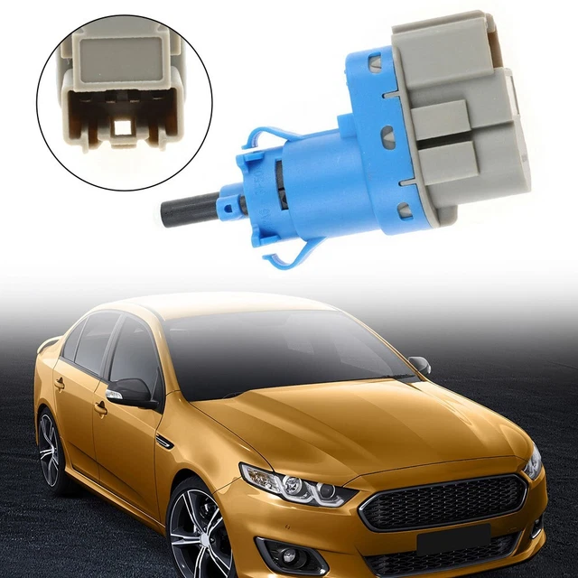 Checking And Replacing The Reverse Light Switch In A Ford Focus 2 Car