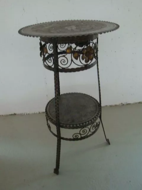 RS0119-143: schöner Beistelltisch Tisch Eisen um 1920 floral mit Vogel