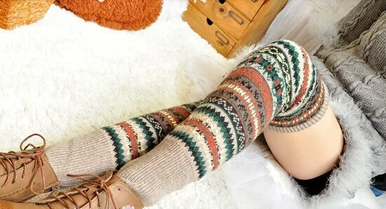 Winter mehrfarbige Wollstricksocken Damen Beinwärmer Geschenke gehäkelte Leggings 2