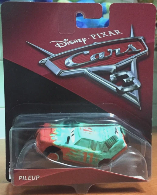 DISNEY PIXAR CARS 3 - PILEUP DEMO DERBY Thunder Hollow