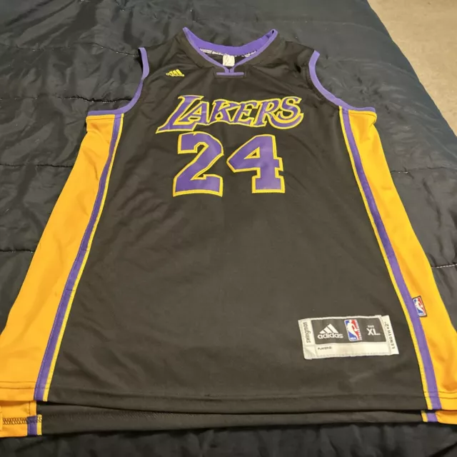 Y2K Adidas NBA LA Lakers 24 Kobe Bryant Jersey - Size Small – Bad Seed  Vintage