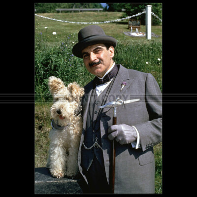 Photo F.004144 DAVID SUCHET & ZOË WANAMAKER ON THE SET HERCULE POIROT 